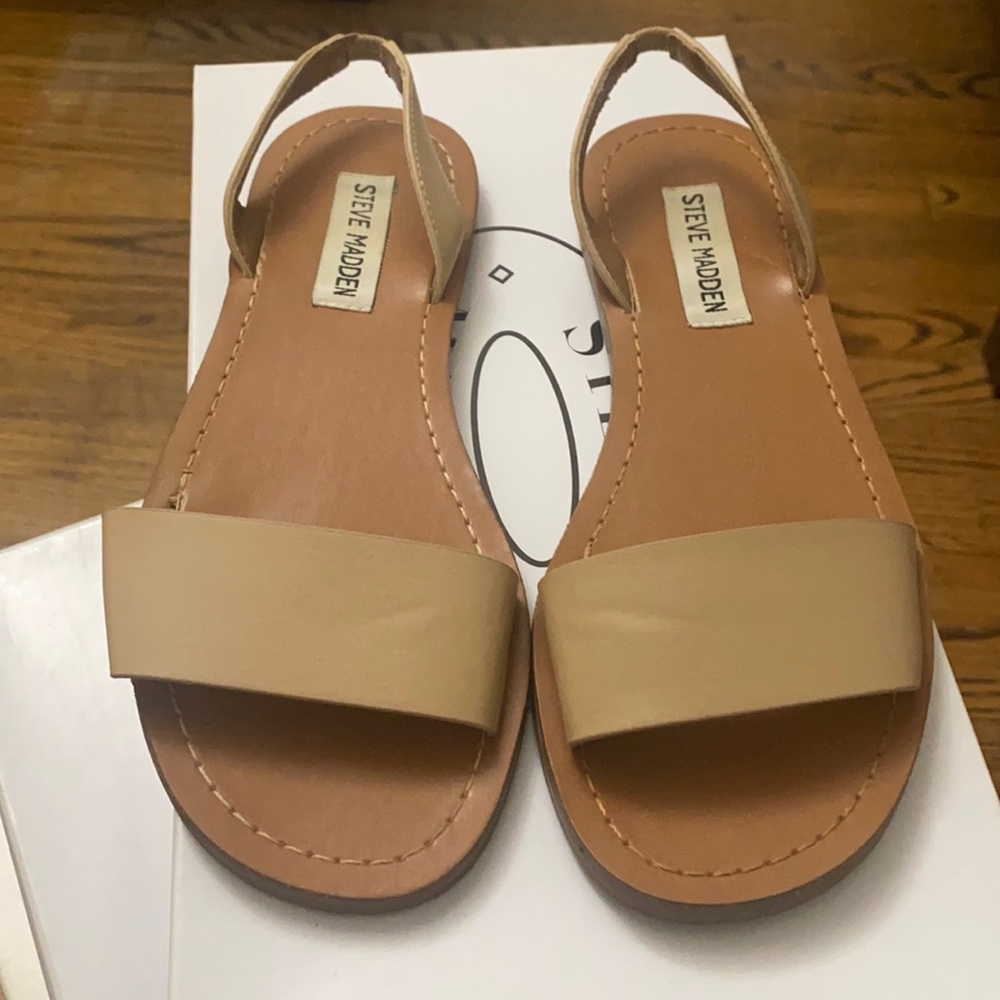Steve Madden Alina Sandals in size 6